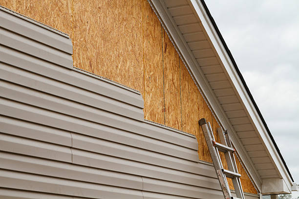 24/7 Emergency Siding experts in Micro, NC